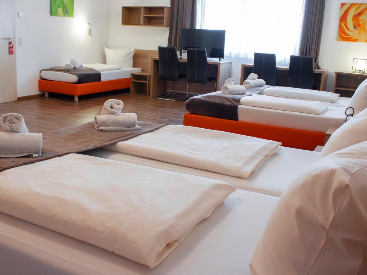 Orange Hotel Und Apartments Ной-Улм Екстериор снимка