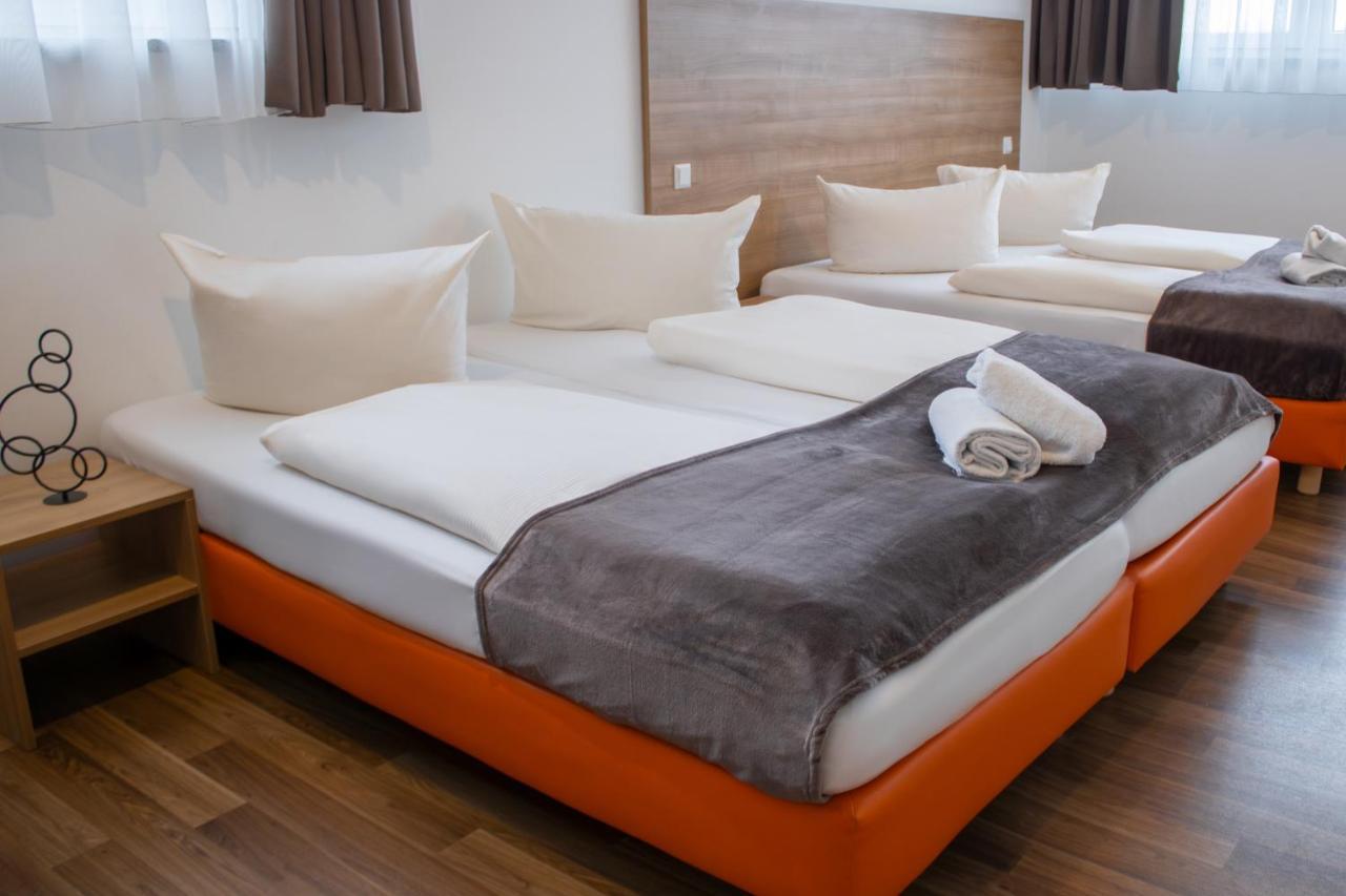 Orange Hotel Und Apartments Ной-Улм Екстериор снимка