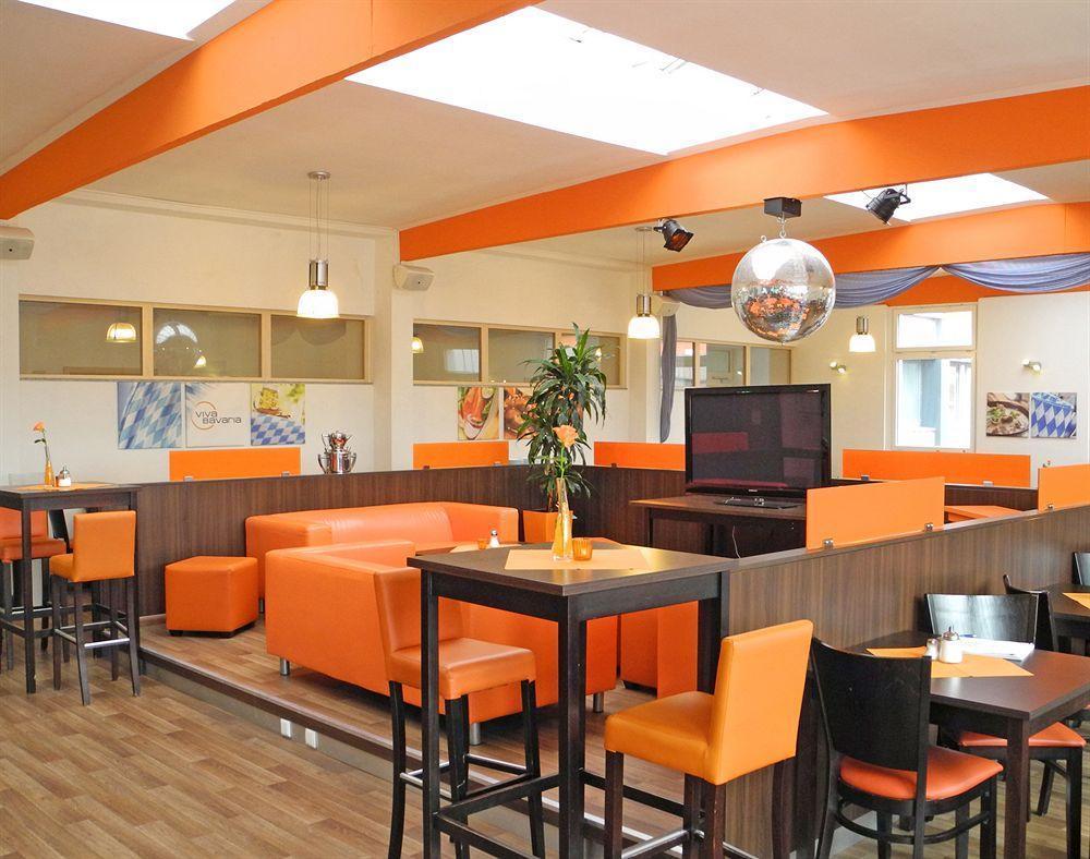 Orange Hotel Und Apartments Ной-Улм Екстериор снимка