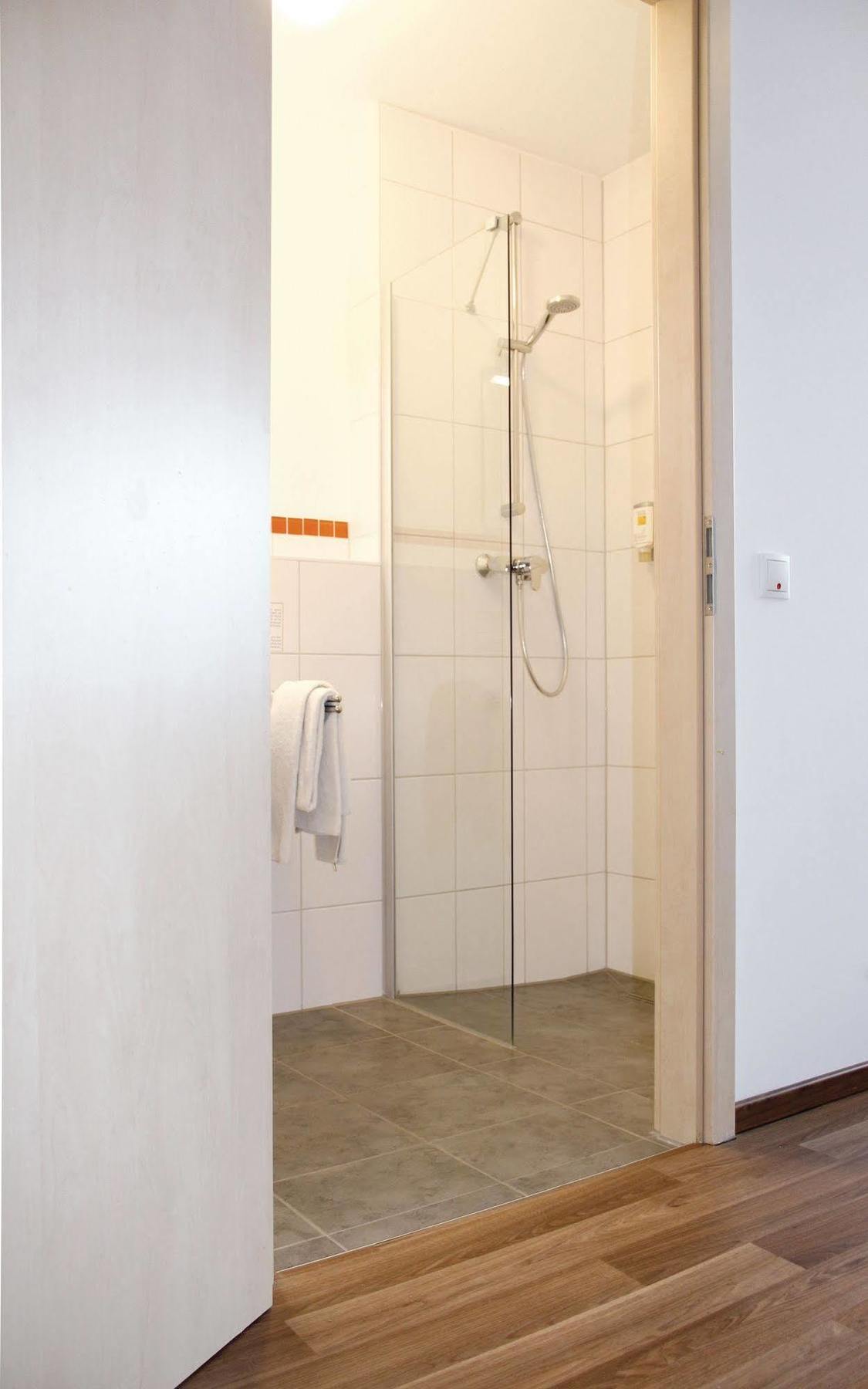 Orange Hotel Und Apartments Ной-Улм Екстериор снимка
