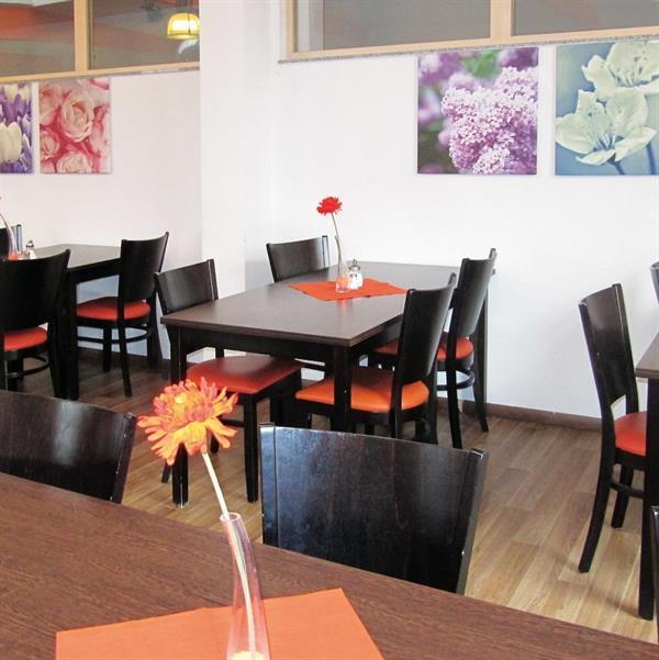 Orange Hotel Und Apartments Ной-Улм Екстериор снимка